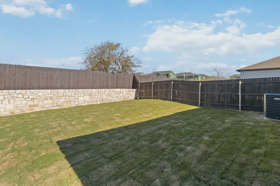 Representative exterior details of a home built from the Duplex 1676 by TwoTen Communities in Amanda Park, San Antonio (Image 21).