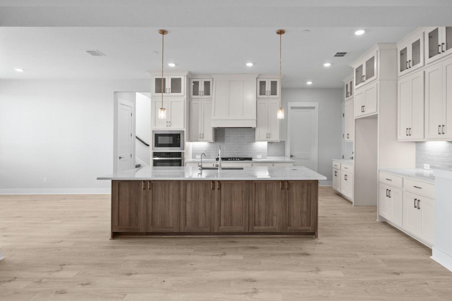 *PHOTO IS REPRESENTATIVE OF FLOORPLAN ONLY* *PHOTO IS REPRESENTATIVE OF FLOORPLAN ONLY*