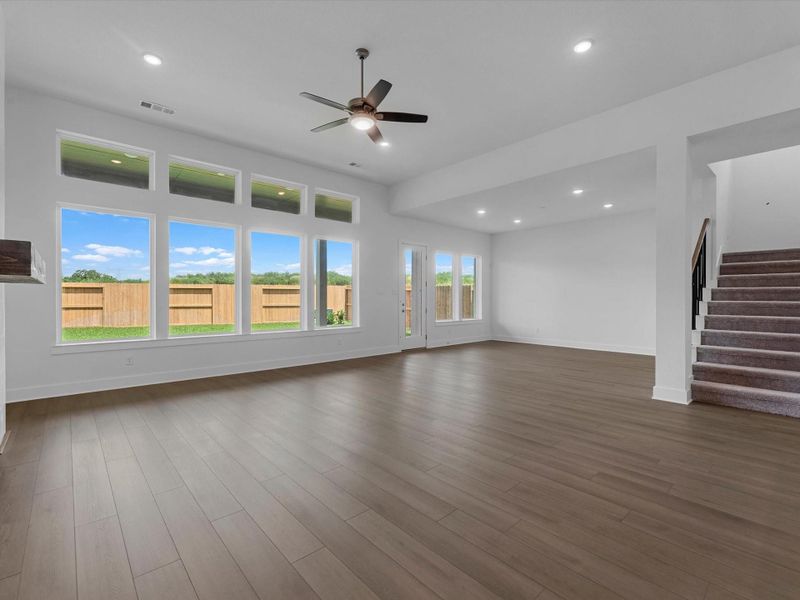 Spacious, unfurnished interior of a new home in Sienna 60’, Missouri City (Image 16).