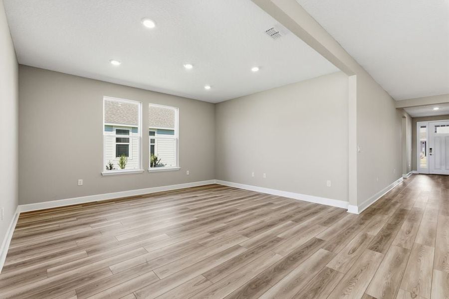 Spacious, unfurnished interior of a new home in Headwaters at Lofton Creek, Yulee (Image 18). Spacious, unfurnished interior of a new home in Headwaters at Lofton Creek, Yulee (Image 18).