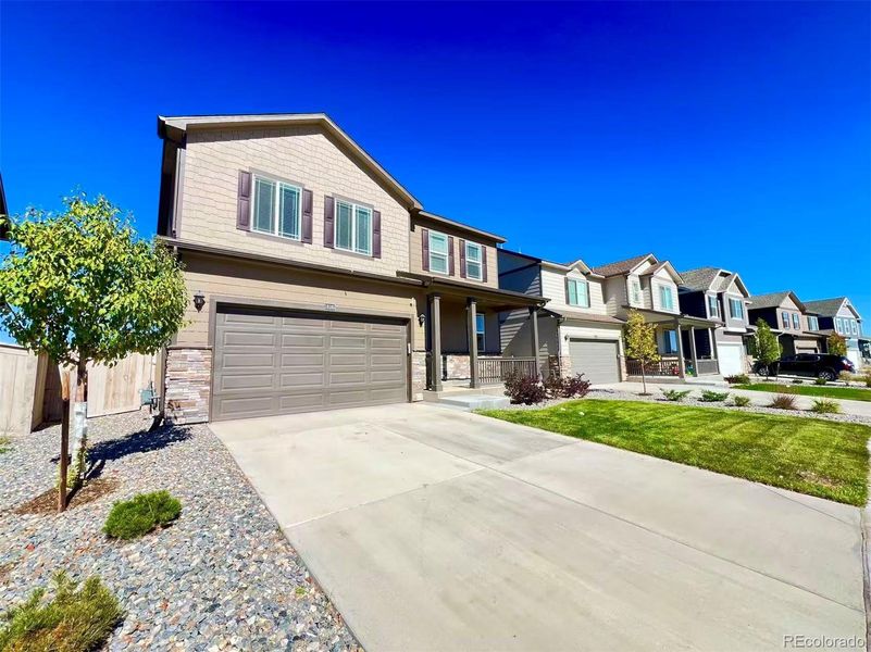 Image 32 of a home in Looking Glass.