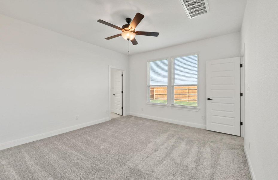 Spacious, unfurnished interior of a new home in Lagos, Manor (Image 21).