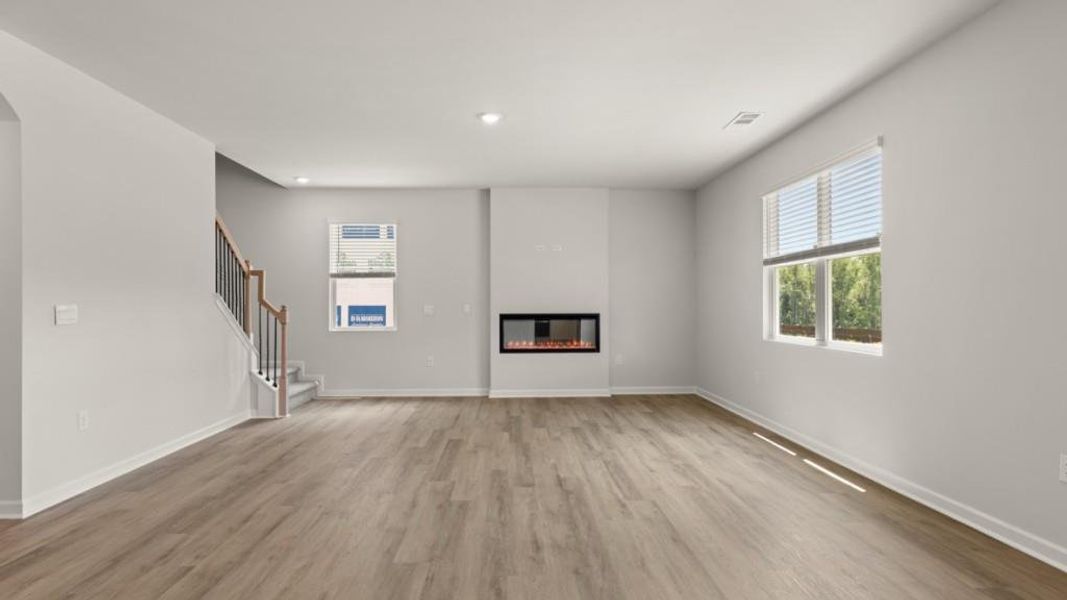 Spacious, unfurnished interior of a new home in Grandview at Lanier, Dawsonville (Image 16).