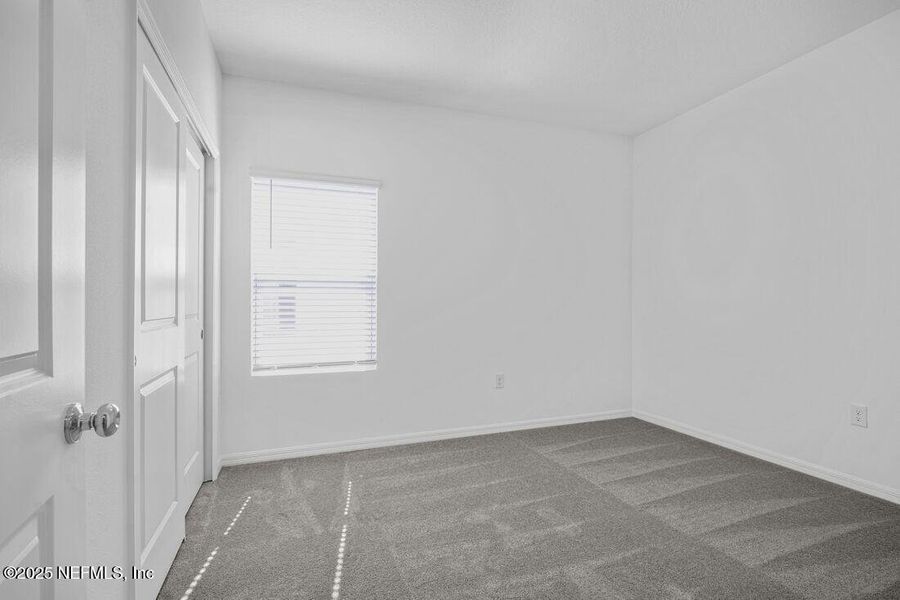 Spacious, unfurnished interior of a new home in Coopers Meadow, Jacksonville (Image 21).
