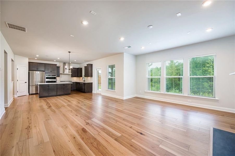 Image 34 of a home in Sierra Creek. Image 34 of a home in Sierra Creek.