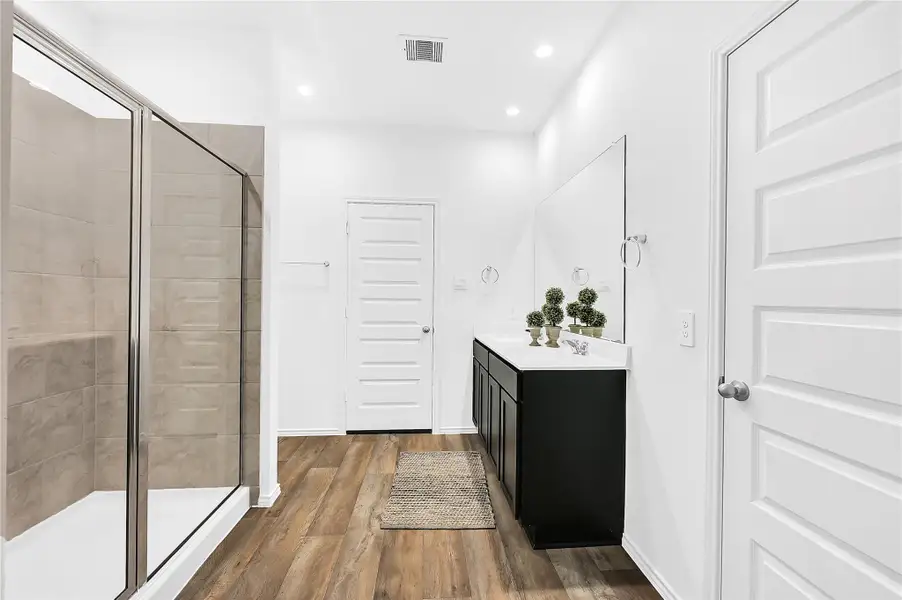 *Images and 3D tour are for illustration only and options may vary from home as built. *Images and 3D tour are for illustration only and options may vary from home as built.