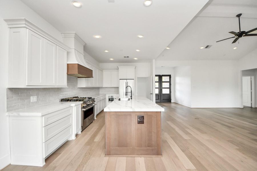 Furnished interior view inside a new home in , Alvin (Image 8). Furnished interior view inside a new home in , Alvin (Image 8).