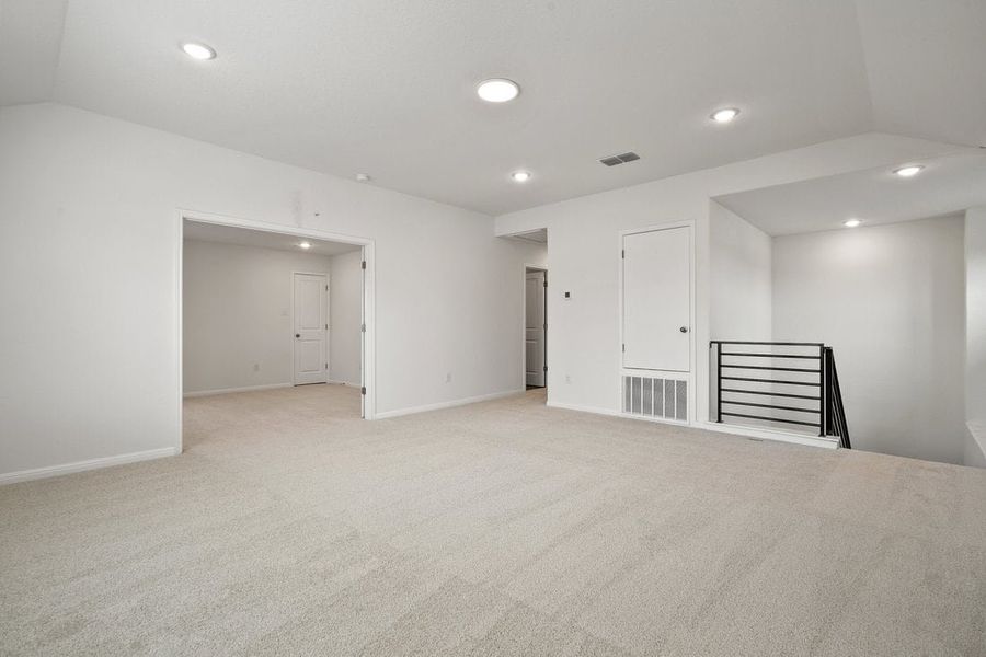 Spacious, unfurnished interior of a new home in The Hills of Bear Creek, Manchaca (Image 34).