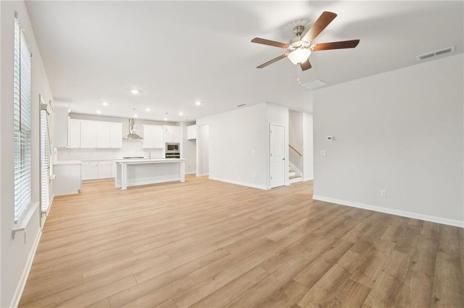 Spacious, unfurnished interior of a new home in Hamilton Lakes, Lawrenceville (Image 29).