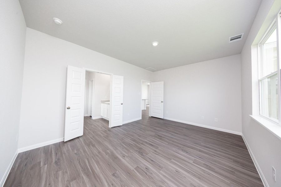 Image 10 of a home in Granger Pines. Image 10 of a home in Granger Pines.