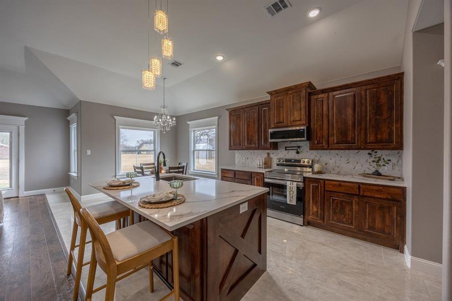 Furnished interior view inside a new home in , Cleburne (Image 11).