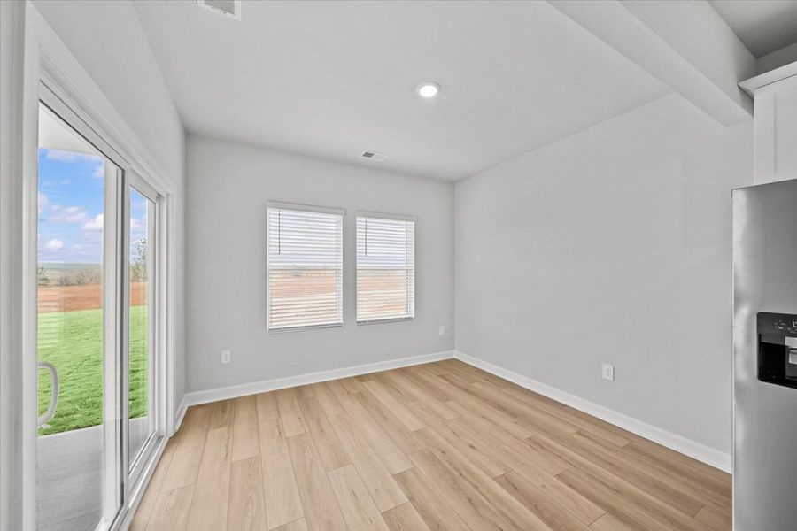 Spacious, unfurnished interior of a new home in Creek Ridge - Heritage Collection, Spartanburg (Image 11).