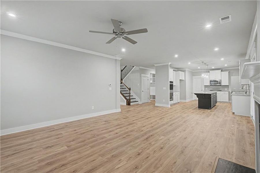 Spacious, unfurnished interior of a new home in Springside Reserve, Powder Springs (Image 39).