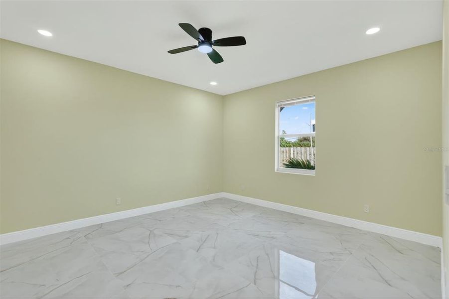 Spacious, unfurnished interior of a new home in , Vero Beach (Image 14).