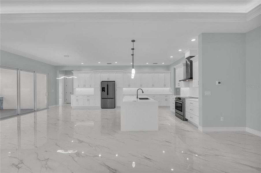 Spacious, unfurnished interior of a new home in , Port Charlotte (Image 50).