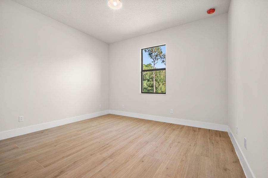 Spacious, unfurnished interior of a new home in , Port St. Lucie (Image 45).