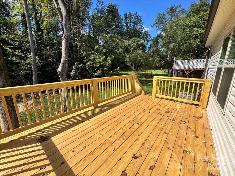 Exterior details and patio area of a home in , Lowell (Image 19).