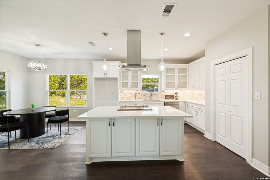 Furnished interior view inside a new home in , Canyon Lake (Image 4).