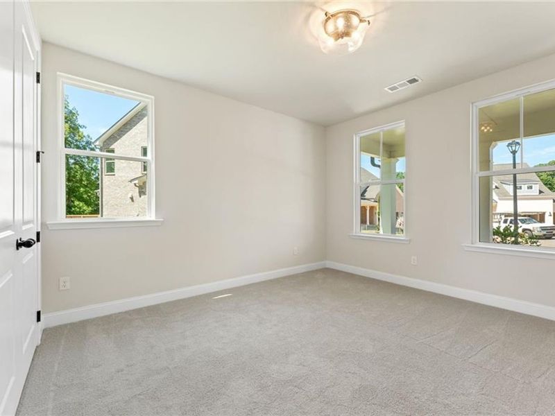 Spacious, unfurnished interior of a new home in Melody Lakeside Estates, Buford (Image 15).