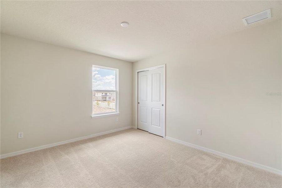 Spacious, unfurnished interior of a new home in , Orlando (Image 40).