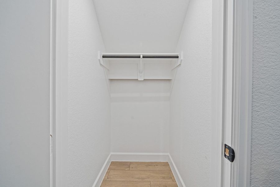 Spacious, unfurnished interior of a new home in , Brookshire (Image 25).