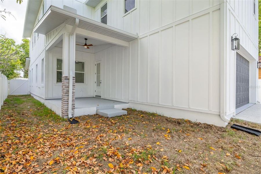 Exterior details and patio area of a home in , St. Petersburg (Image 29).