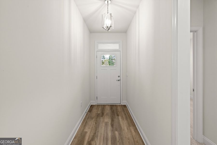 Spacious, unfurnished interior of a new home in Canterbury Villas, Carrollton (Image 10).