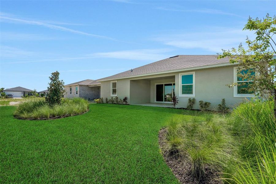 Exterior details and patio area of a home in Creekside Run at Babcock Ranch, Punta Gorda (Image 3). Exterior details and patio area of a home in Creekside Run at Babcock Ranch, Punta Gorda (Image 3).