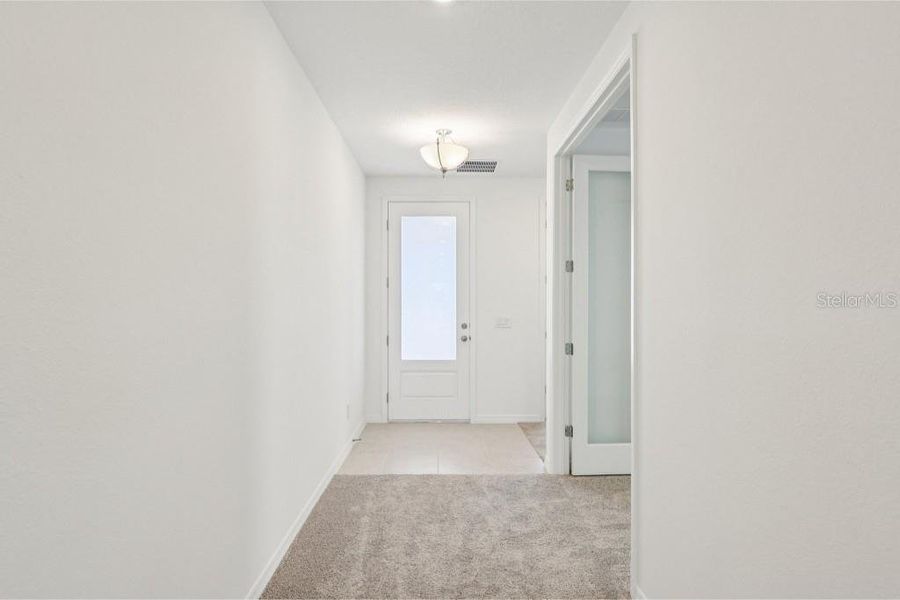 Spacious, unfurnished interior of a new home in Northlake Traditional, Winter Garden (Image 38). Spacious, unfurnished interior of a new home in Northlake Traditional, Winter Garden (Image 38).