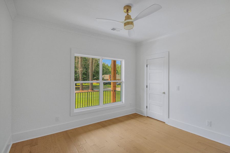 Spacious, unfurnished interior of a new home in , Orangeburg (Image 30).