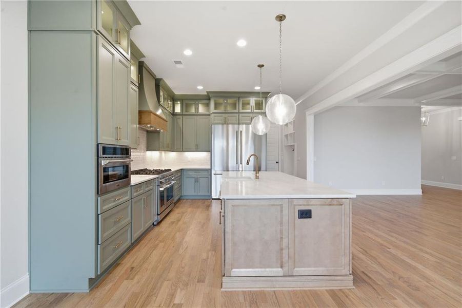 Furnished interior view inside a new home in , Gainesville (Image 12).