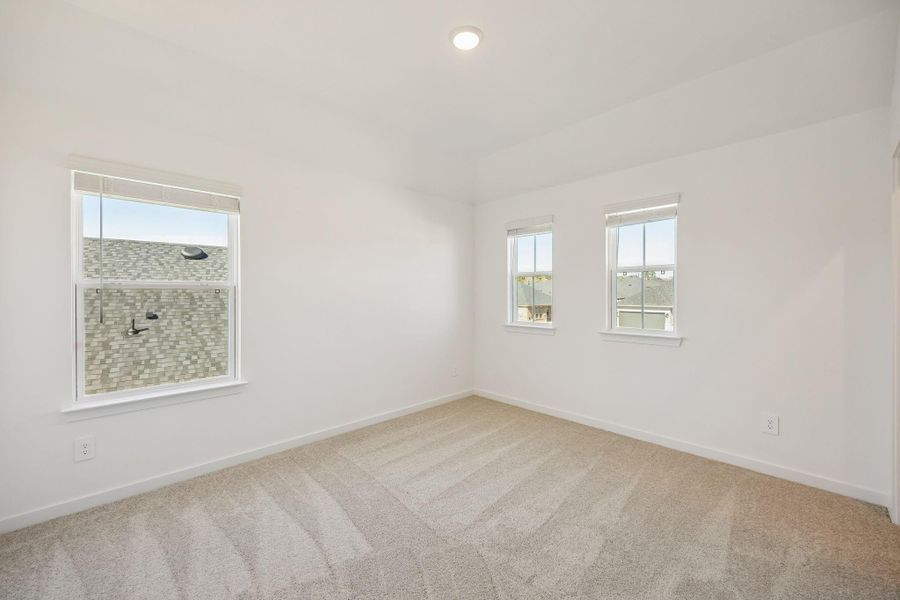 Spacious, unfurnished interior of a new home in Montgomery Bend, Montgomery (Image 21).