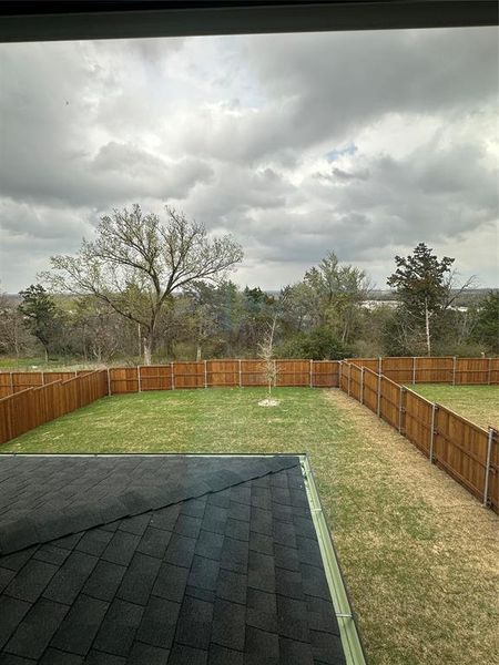 Exterior details and patio area of a home in , Dallas (Image 14).