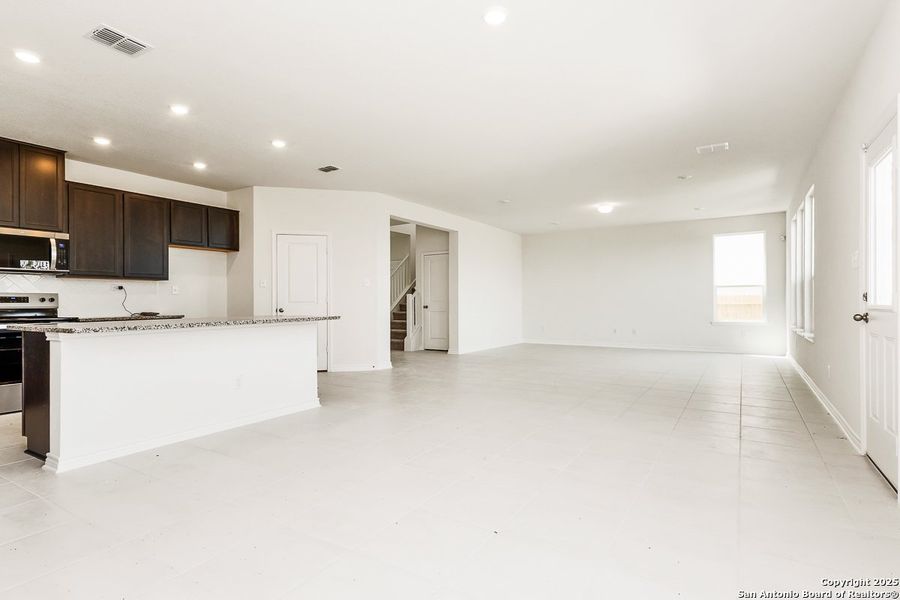 Image 9 of a home in Hidden Bluffs at TRP.