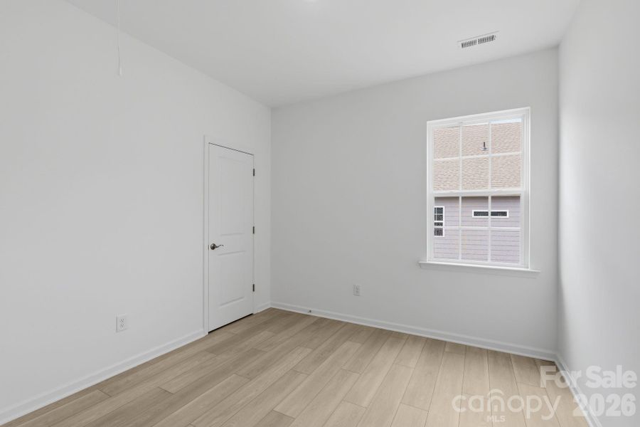 Spacious, unfurnished interior of a new home in Roselyn, Lancaster (Image 20).