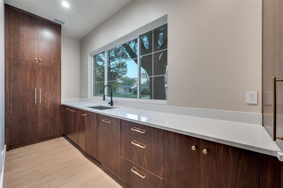 Furnished interior view inside a new home in , Dallas (Image 20). Furnished interior view inside a new home in , Dallas (Image 20).