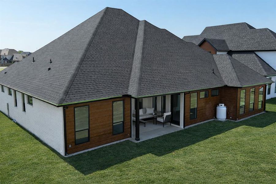 Exterior details and patio area of a home in , Pottsboro (Image 3).