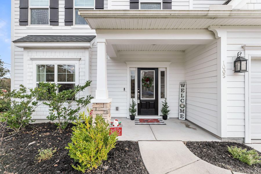 Exterior details and patio area of a home in Cordgrass Landing, Johns Island (Image 3).