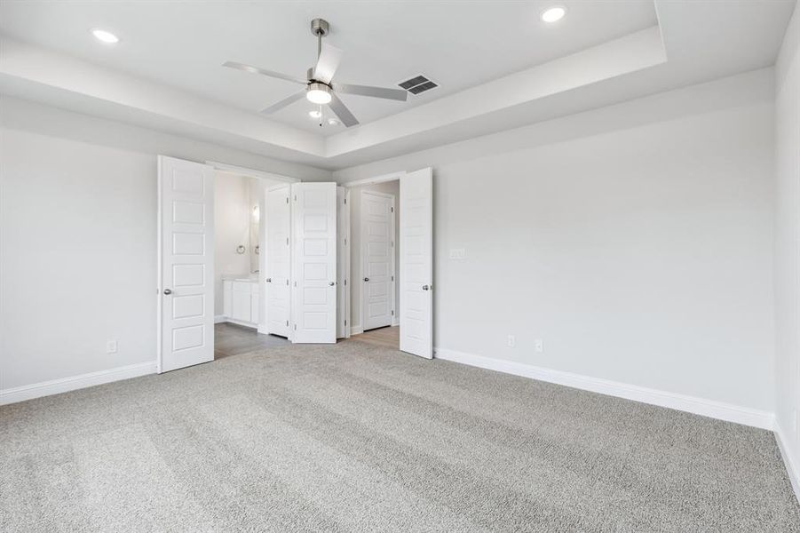 Spacious, unfurnished interior of a new home in Karis, Crowley (Image 15).