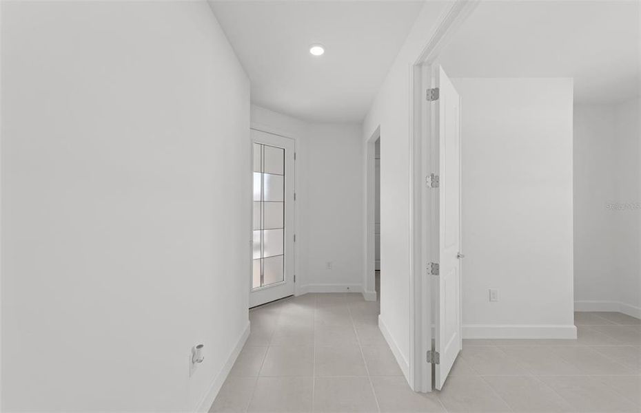 Spacious, unfurnished interior of a new home in Legacy Groves, Nokomis (Image 15). Spacious, unfurnished interior of a new home in Legacy Groves, Nokomis (Image 15).