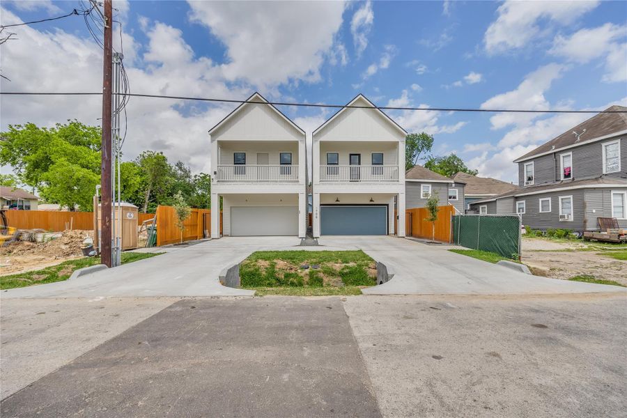 Front exterior of a new home in , Houston, TX, highlighting curb appeal (Image 25).