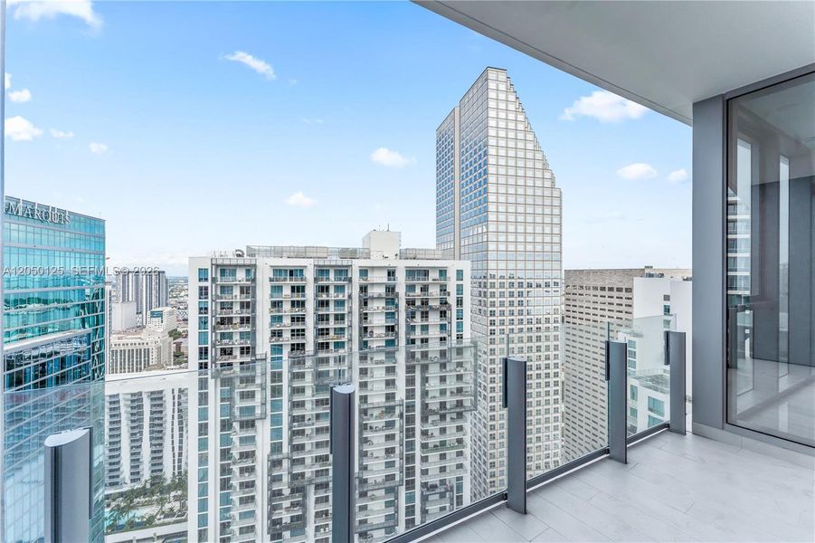 Condo located in Miami, FL showcasing its design and architecture (Image 23). Condo located in Miami, FL showcasing its design and architecture (Image 23).