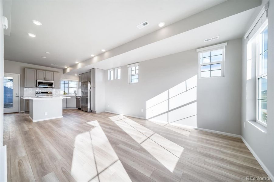 Spacious, unfurnished interior of a new home in Erie Highlands, Erie (Image 11). Spacious, unfurnished interior of a new home in Erie Highlands, Erie (Image 11).