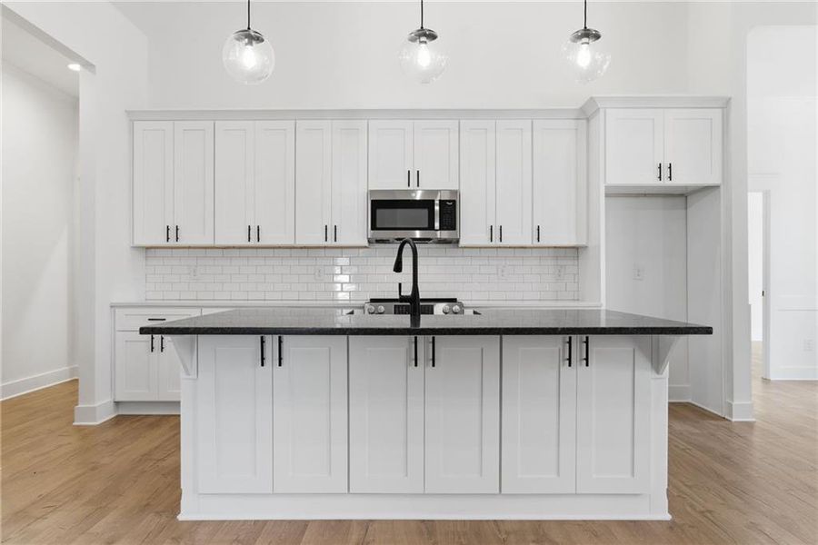 Furnished interior view inside a new home in , Jasper (Image 10).