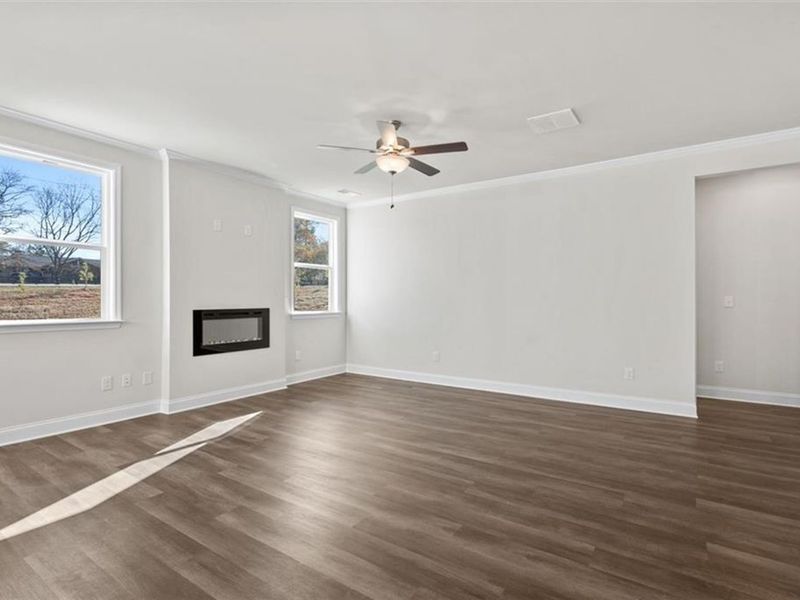 Spacious, unfurnished interior of a new home in Wehunt Meadows, Hoschton (Image 22).