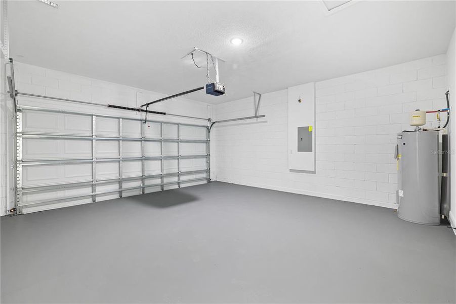 Spacious, unfurnished interior of a new home in , Citrus Springs (Image 27). Spacious, unfurnished interior of a new home in , Citrus Springs (Image 27).