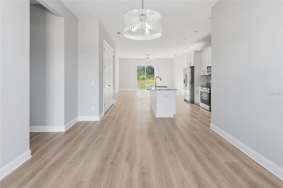 Spacious, unfurnished interior of a new home in , Lake Wales (Image 24).