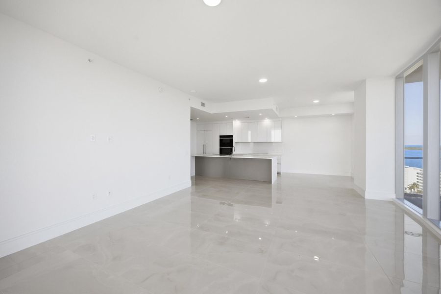 LIVING AREA LIVING AREA