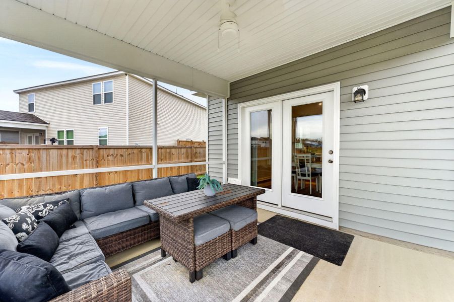 Exterior details and patio area of a home in Bradford Pointe, Summerville (Image 4).