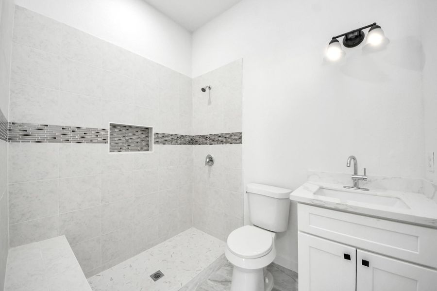 Furnished interior view inside a new home in , Splendora (Image 5).